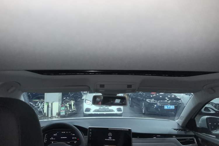 Used Volkswagen Bora 2025 300TSI DSG Prestige Edition Headliner
