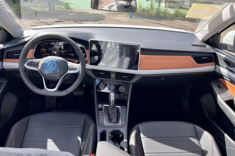 Used Volkswagen Bora 2025 Facelifted 200TSI DSG Yuexing Navigation Edition Interior 1