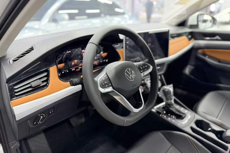 Used Volkswagen Bora 2025 Facelifted 200TSI DSG Yuexing Navigation Edition Interior 2