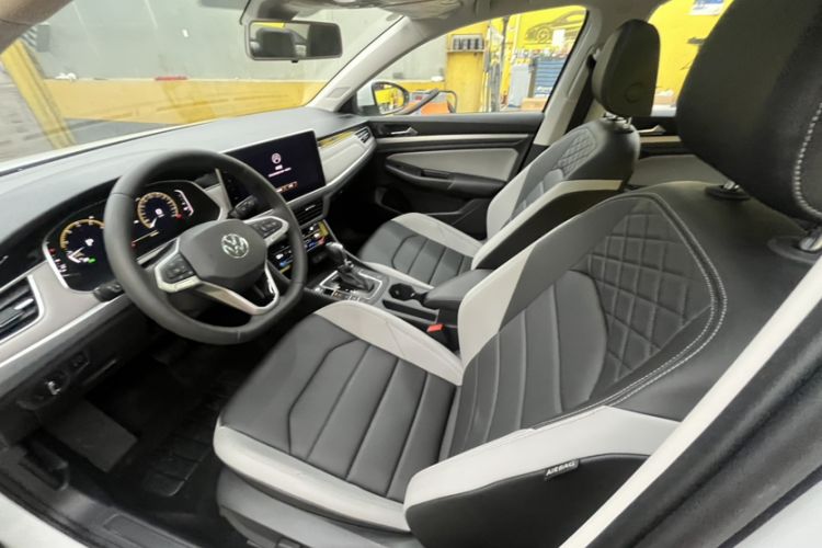 Used Volkswagen Bora 2025 300TSI DSG Prestige Edition Interior 4