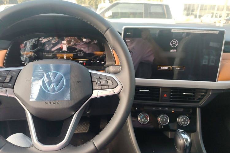 Used Volkswagen Bora 2025 Facelifted 200TSI DSG Yuexing Navigation Edition Interior 4