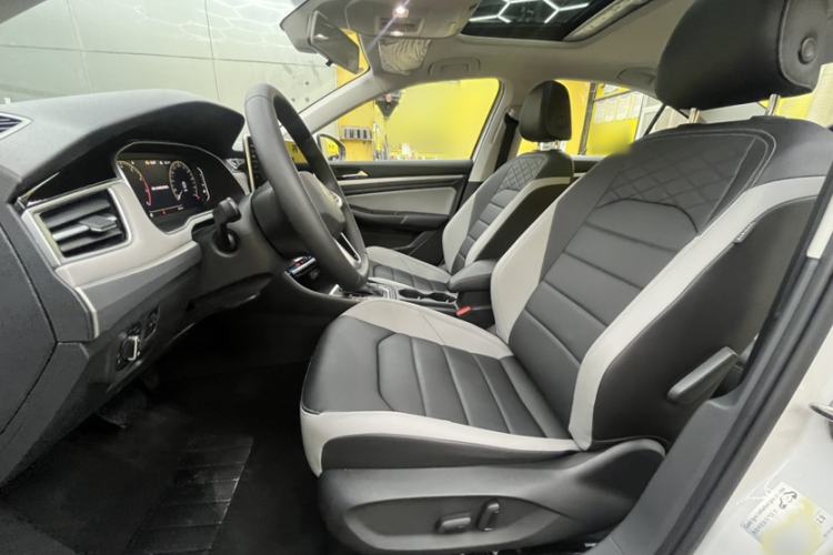 Used Volkswagen Bora 2025 300TSI DSG Prestige Edition Interior 5