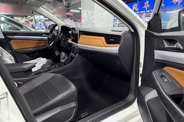Used Volkswagen Bora 2025 Facelifted 200TSI DSG Yuexing Navigation Edition Interior 8