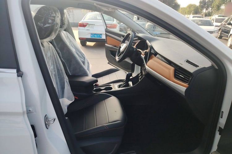 Used Volkswagen Bora 2025 Facelifted 200TSI DSG Yuexing Navigation Edition Interior 8