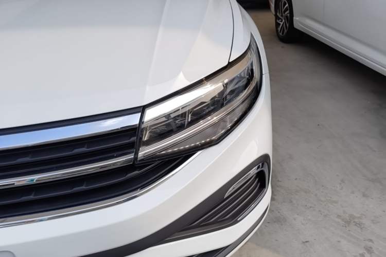 Used Volkswagen Bora 2025 Facelifted 200TSI DSG Yuexing Navigation Edition Left Front Headlight