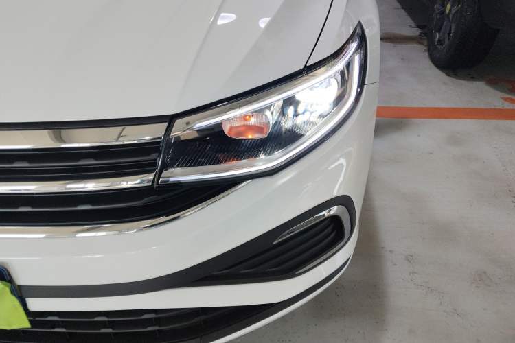 Used Volkswagen Bora 2025 Model, Facelifted 200TSI DSG Yuexing PRO Edition Left Front Headlight