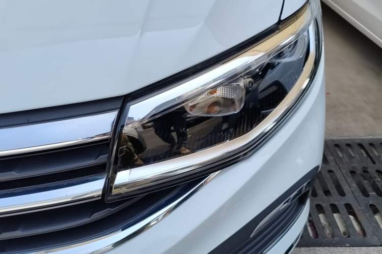 Used Volkswagen Bora 2025 200TSI DSG Enjoy PRO Edition Left Front Headlight