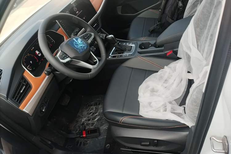 Used Volkswagen Bora 2025 200TSI DSG Enjoy PRO Edition Left Front Seat