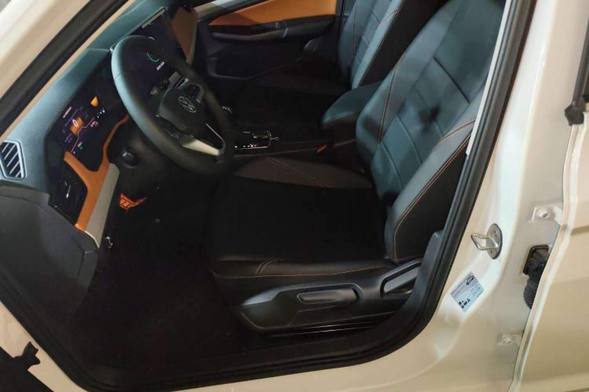 Used Volkswagen Bora 2025 Facelifted 200TSI DSG Yuexing Navigation Edition Left Front Seat