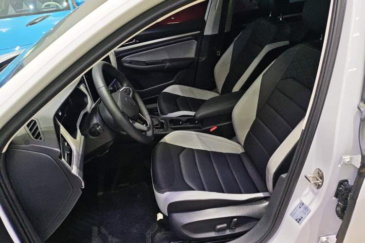Used Volkswagen Bora 2025 300TSI DSG Prestige Edition Left Front Seat