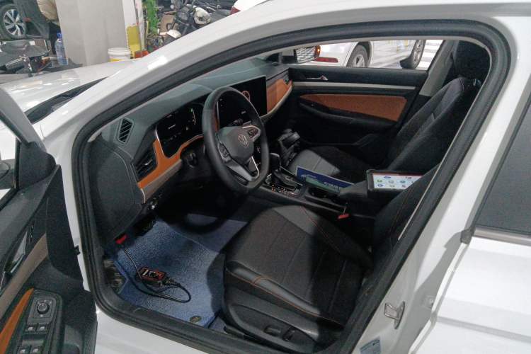 Used Volkswagen Bora 2025 200TSI DSG Enjoy PRO Edition Left Front Seat