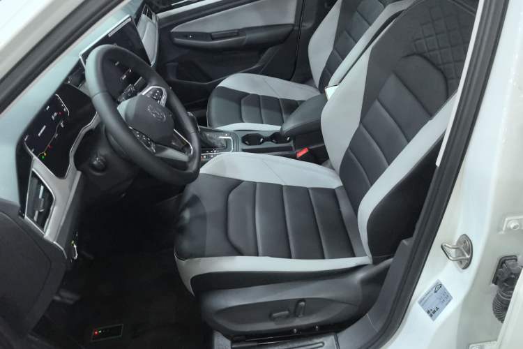 Used Volkswagen Bora 2025 300TSI DSG Prestige Edition Left Front Seat