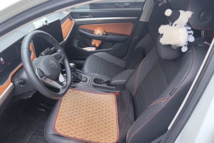 Used Volkswagen Bora 2025 200TSI DSG Enjoy PRO Edition Left Front Seat