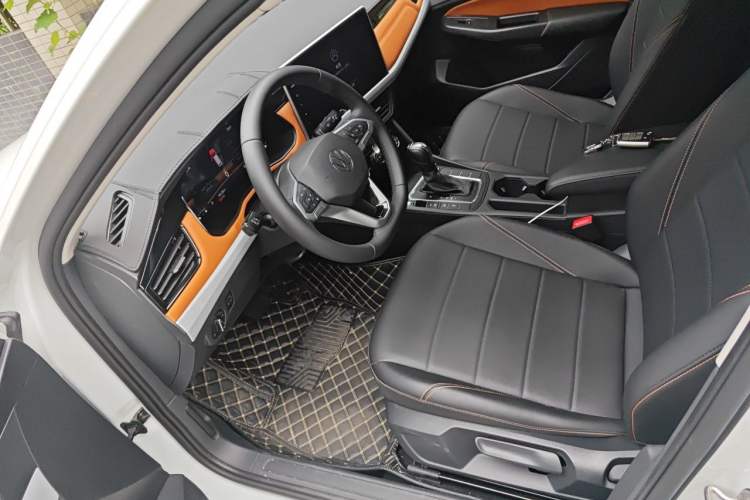 Used Volkswagen Bora 2025 Facelifted 200TSI DSG Yuexing Navigation Edition Left Front Seat