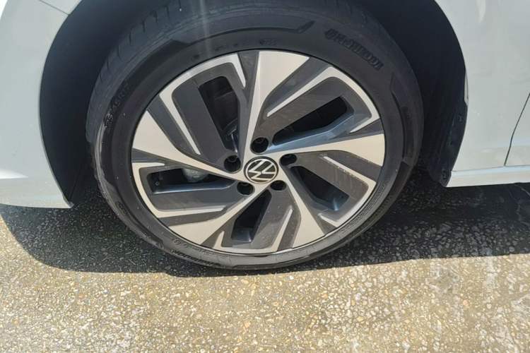 Used Volkswagen Bora 2025 200TSI DSG Enjoy PRO Edition Left Front Wheel Hub