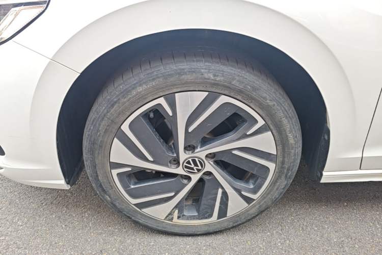 Used Volkswagen Bora 2025 200TSI DSG Enjoy PRO Edition Left Front Wheel Hub
