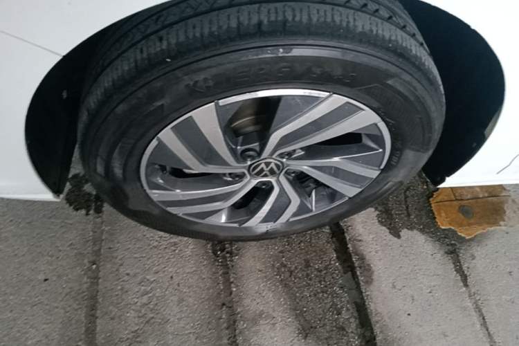 Used Volkswagen Bora 2025 200TSI DSG Enjoy Driving Navigation Edition Left Front Wheel Hub