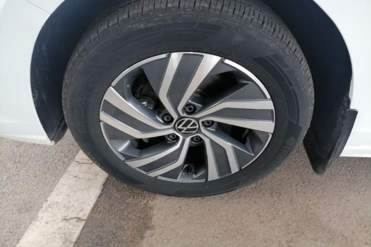 Used Volkswagen Bora 2025 200TSI DSG Enjoy Driving Navigation Edition Left Front Wheel Hub