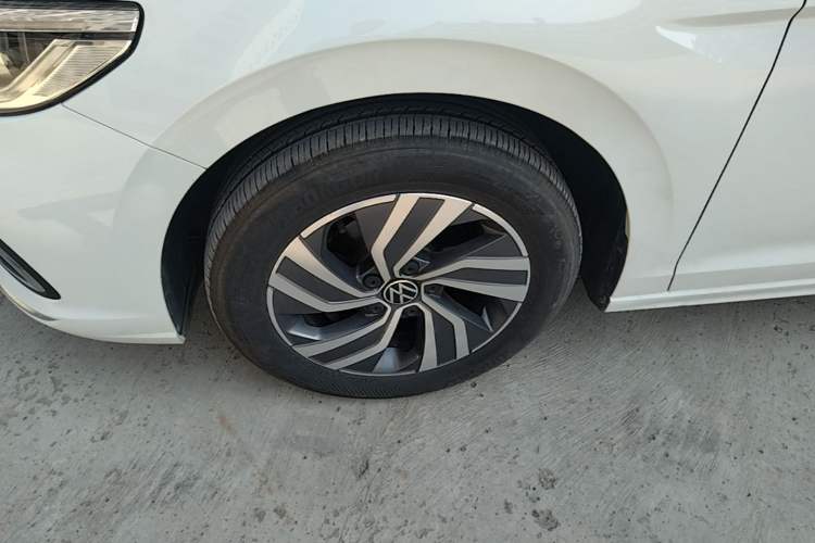 Used Volkswagen Bora 2025 200TSI DSG Enjoy Driving Navigation Edition Left Front Wheel Hub