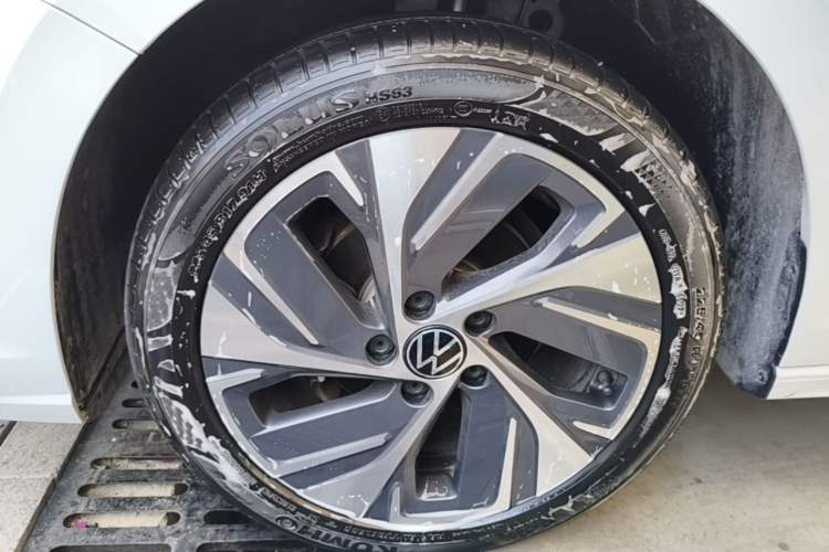 Used Volkswagen Bora 2025 200TSI DSG Enjoy PRO Edition Left Front Wheel Hub