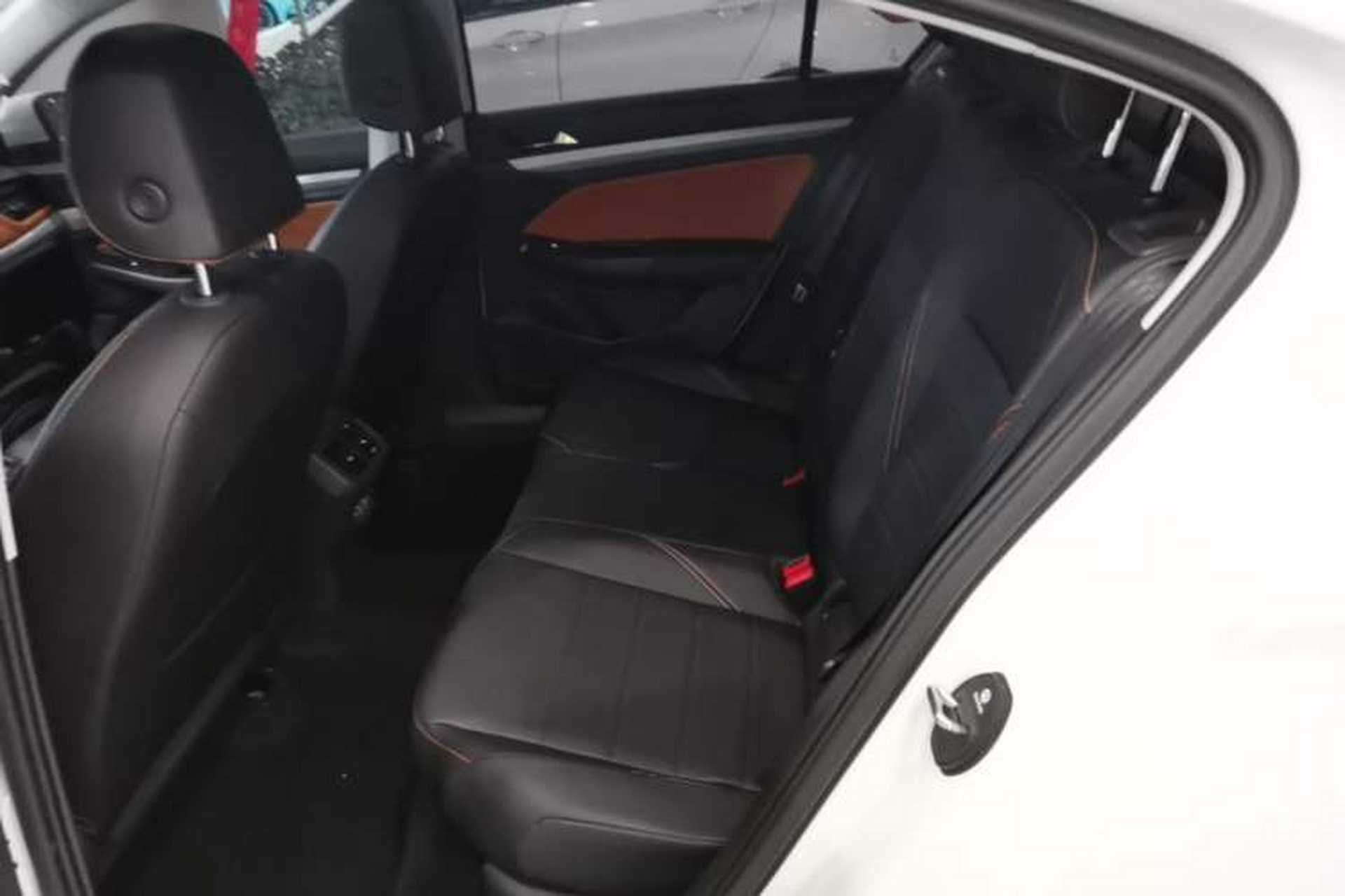 Used Volkswagen Bora 2025 Facelifted 200TSI DSG Yuexing Navigation Edition Left Rear Seat