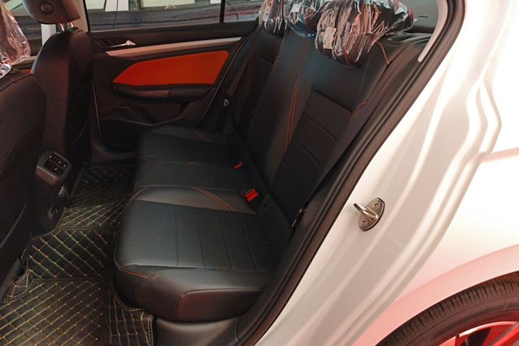 Used Volkswagen Bora 2025 Facelifted 200TSI DSG Yuexing Navigation Edition Left Rear Seat