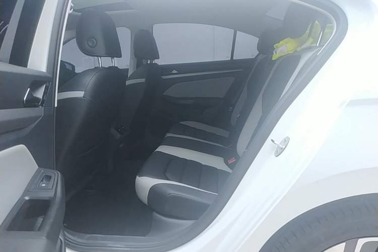 Used Volkswagen Bora 2025 300TSI DSG Prestige Edition Left Rear Seat