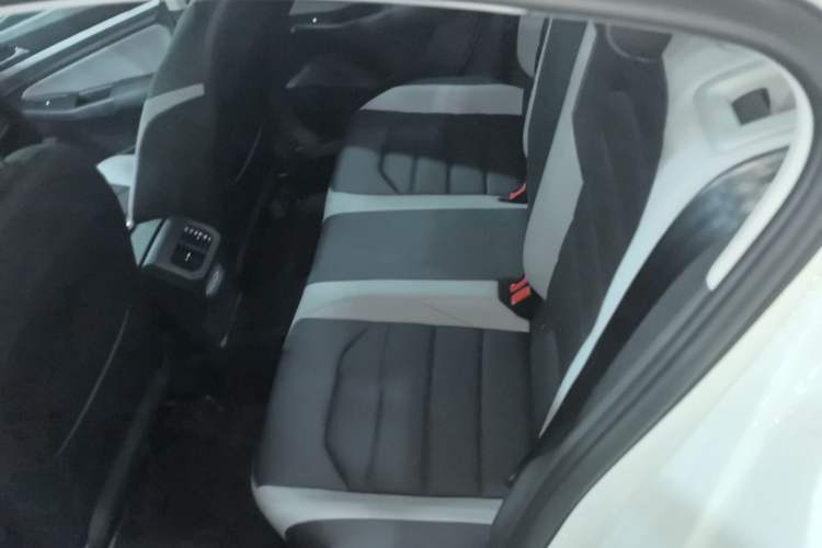 Used Volkswagen Bora 2025 300TSI DSG Prestige Edition Left Rear Seat
