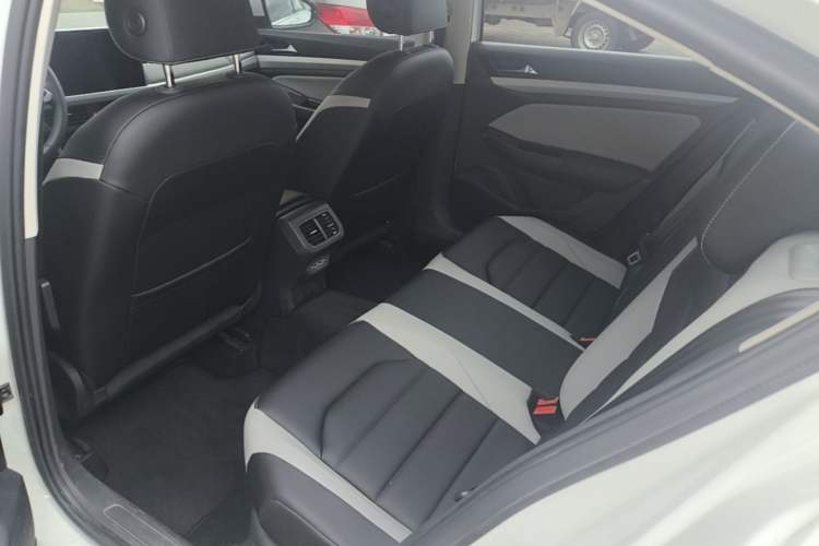 Used Volkswagen Bora 2025 300TSI DSG Prestige Edition Left Rear Seat