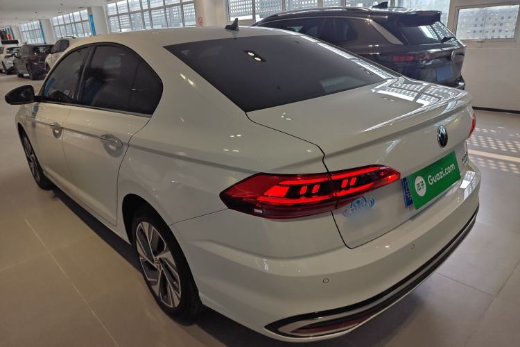 Used Volkswagen Bora 2025 300TSI DSG Prestige Edition Rear Left 45 Deg