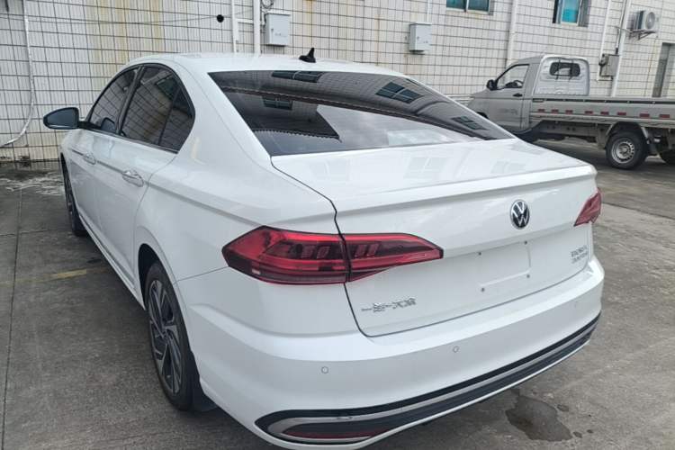 Used Volkswagen Bora 2025 300TSI DSG Prestige Edition Rear Left 45 Deg