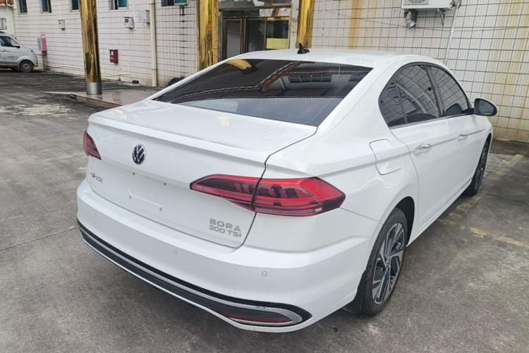 Used Volkswagen Bora 2025 300TSI DSG Prestige Edition Rear Right 45 Deg