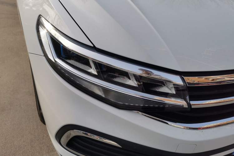 Used Volkswagen Bora 2025 200TSI DSG Enjoy Driving Navigation Edition Right Front Headlight