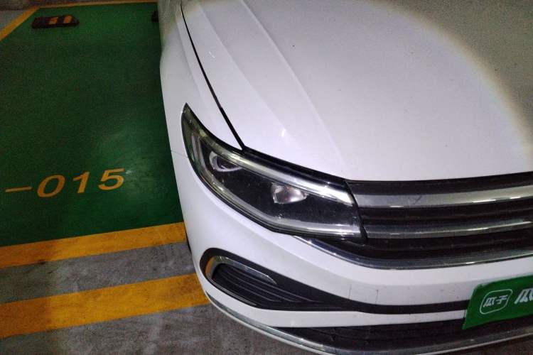Used Volkswagen Bora 2025 200TSI DSG Enjoy PRO Edition Right Front Headlight
