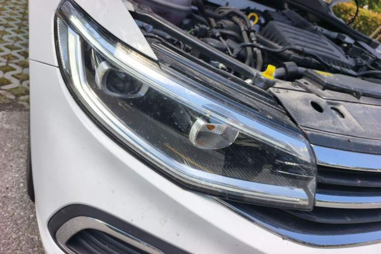 Used Volkswagen Bora 2025 200TSI DSG Enjoy PRO Edition Right Front Headlight