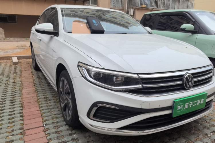 Used Volkswagen Bora 2025 200TSI DSG Enjoy PRO Edition Right Front Headlight