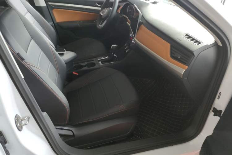 Used Volkswagen Bora 2025 200TSI DSG Enjoy PRO Edition Right Front Seat