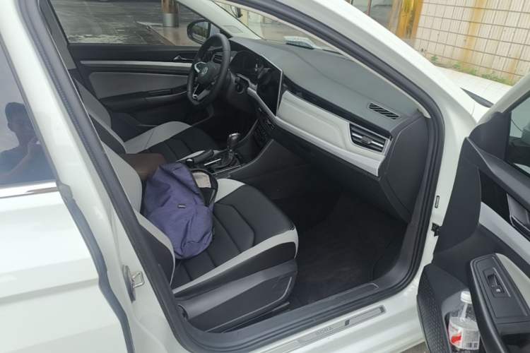 Used Volkswagen Bora 2025 300TSI DSG Prestige Edition Right Front Seat