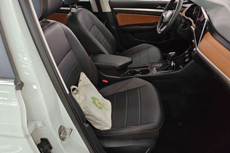 Used Volkswagen Bora 2025 200TSI DSG Enjoy PRO Edition Right Front Seat