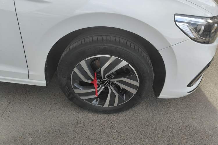 Used Volkswagen Bora 2025 200TSI DSG Enjoy Driving Navigation Edition Right Front Wheel Hub