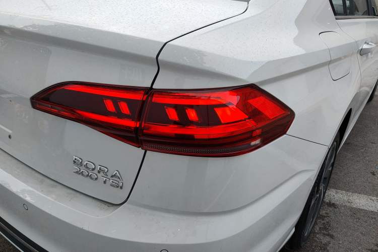 Used Volkswagen Bora 2025 200TSI DSG Enjoy PRO Edition Right Rear Taillight