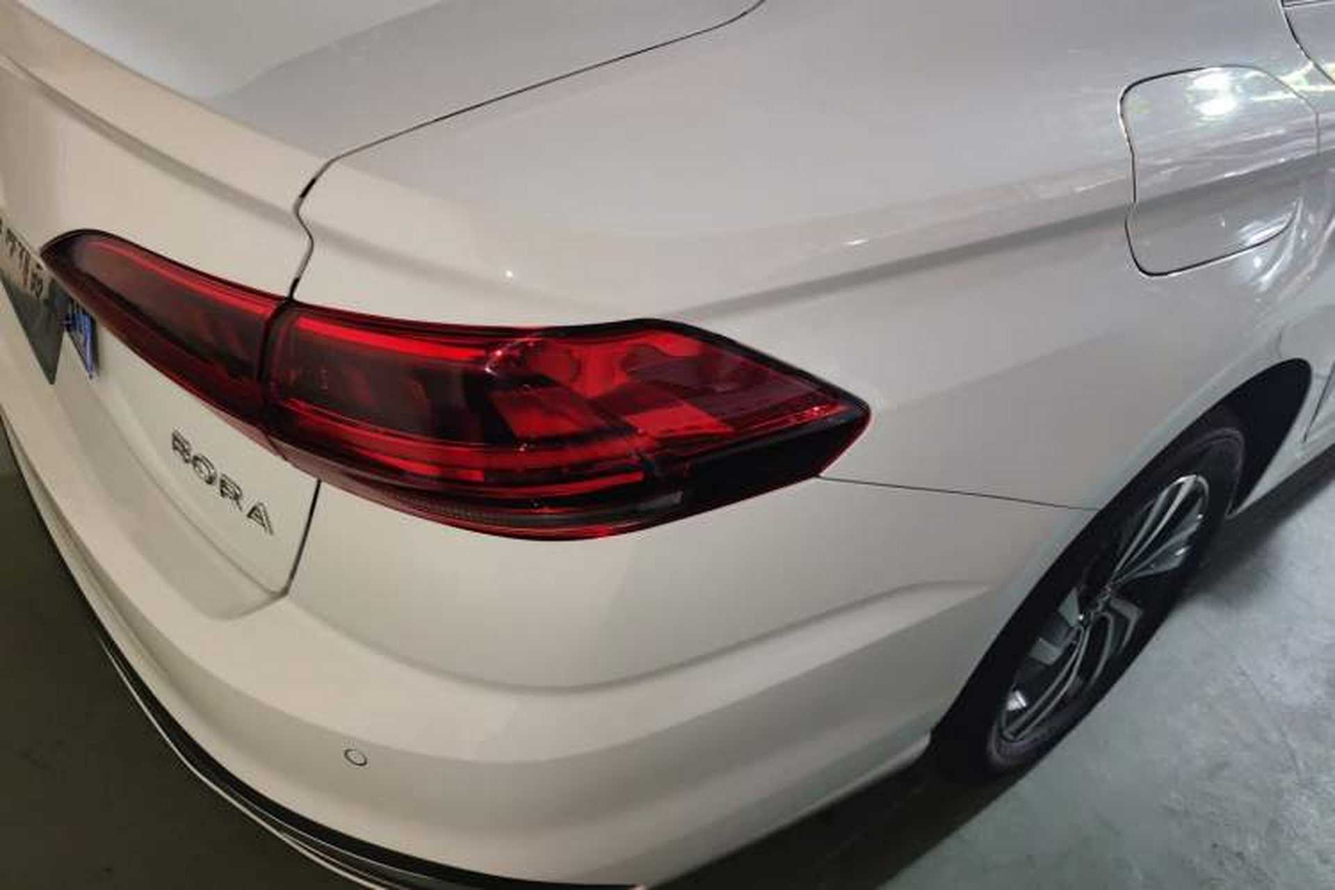 Used Volkswagen Bora 2025 Facelifted 200TSI DSG Yuexing Navigation Edition Right Rear Taillight