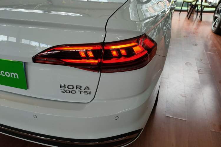 Used Volkswagen Bora 2025 200TSI DSG Enjoy PRO Edition Right Rear Taillight