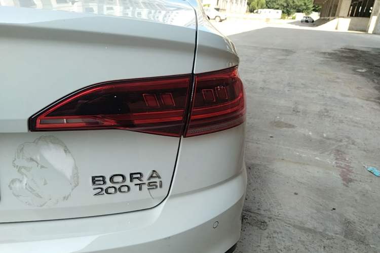 Used Volkswagen Bora 2025 200TSI DSG Enjoy Driving Navigation Edition Right Rear Taillight