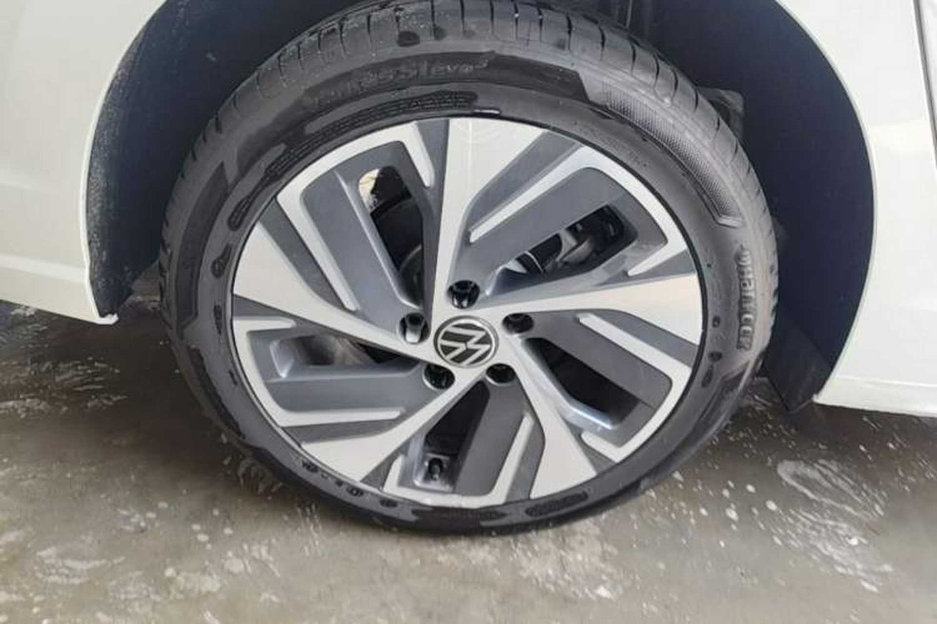 Used Volkswagen Bora 2025 200TSI DSG Enjoy PRO Edition Right Rear Wheel Hub