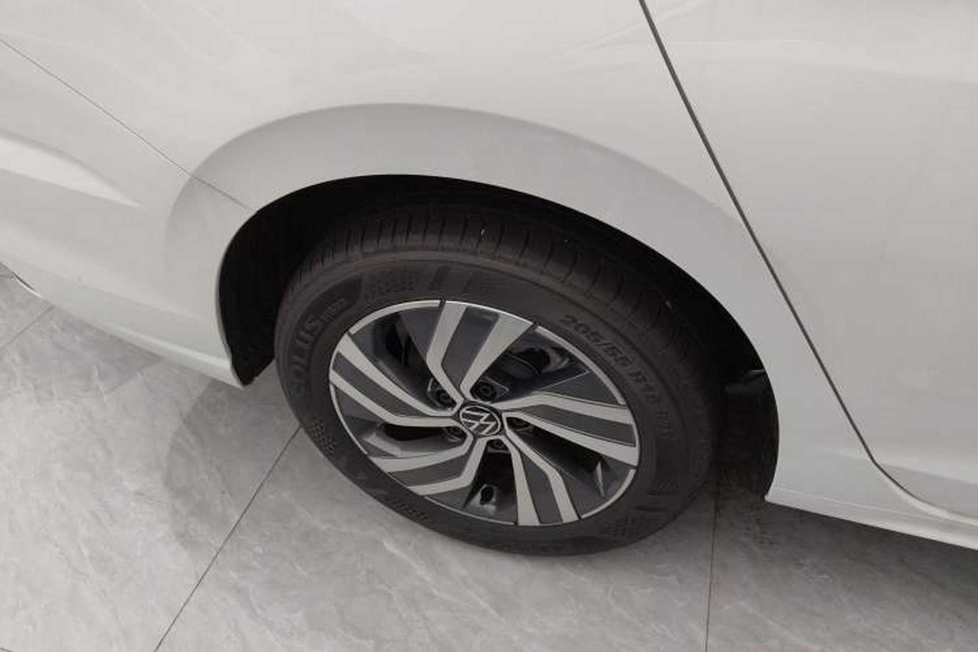 Used Volkswagen Bora 2025 Facelifted 200TSI DSG Yuexing Navigation Edition Right Rear Wheel Hub