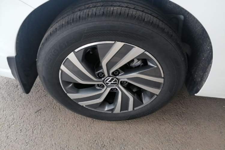 Used Volkswagen Bora 2025 200TSI DSG Enjoy Driving Navigation Edition Right Rear Wheel Hub