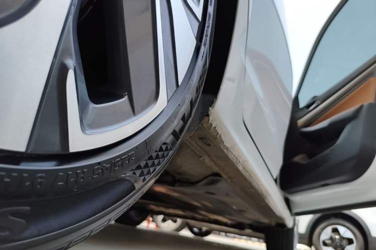 Used Volkswagen Bora 2025 200TSI DSG Enjoy PRO Edition Right Side Sill