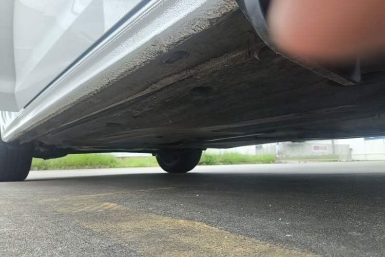Used Volkswagen Bora 2025 300TSI DSG Prestige Edition Right Side Sill