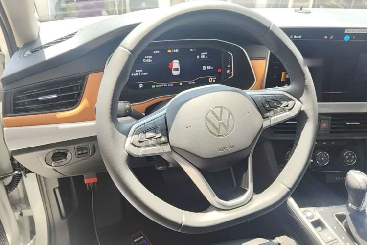 Used Volkswagen Bora 2025 200TSI DSG Enjoy PRO Edition Steering Wheel